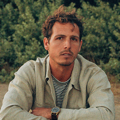 Santi Garza - Preload Santi Garza, aka Santiago Gonzalez-Garza, surfer, AI consultant, and tech founder